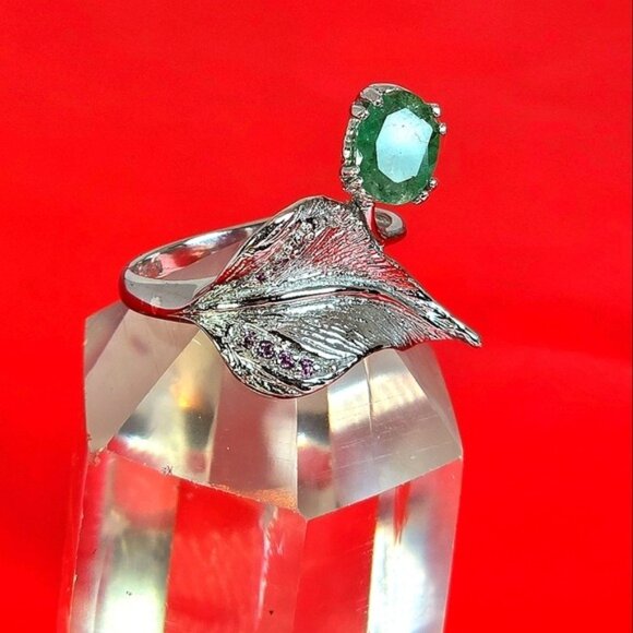925 Sterling Silver Leaf Ring Sz 8 with Naural Emerald & Garnet Gemstone - Picture 11 of 13